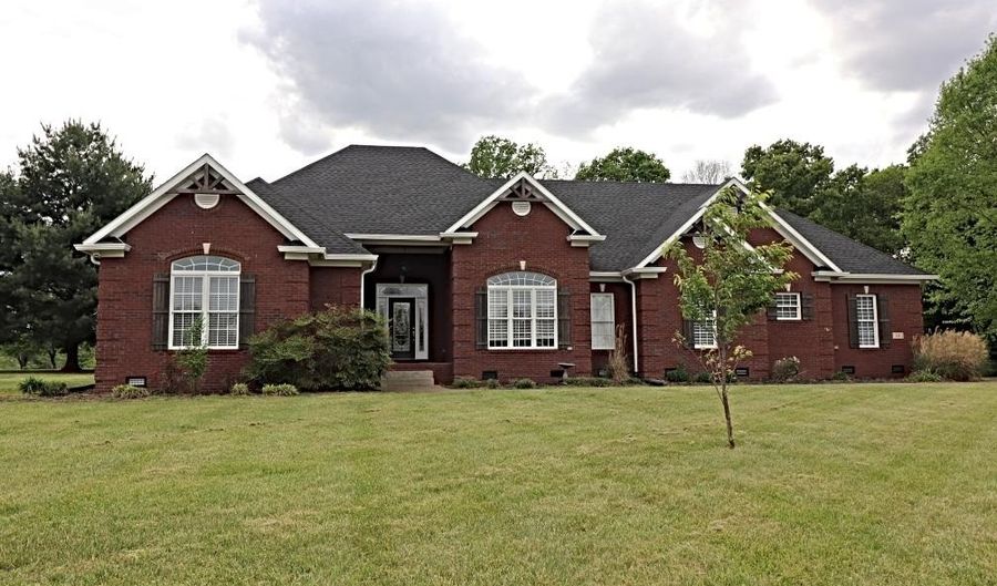 131 Stagecoach Dr, Bowling Green, KY 42104 - 4 Beds, 3 Bath