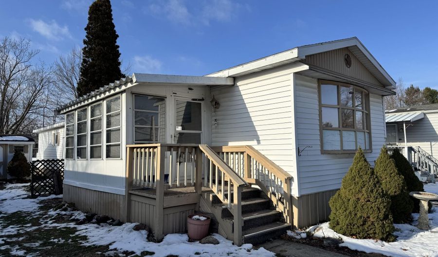 71 Oneida, Adrian, MI 49221 - 2 Beds, 1 Bath