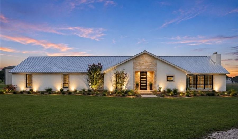 1589 County Road 252, Anderson, TX 77830 - 5 Beds, 3 Bath
