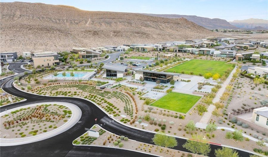 10782 White Clay Dr, Las Vegas, NV 89135 - 3 Beds, 4 Bath