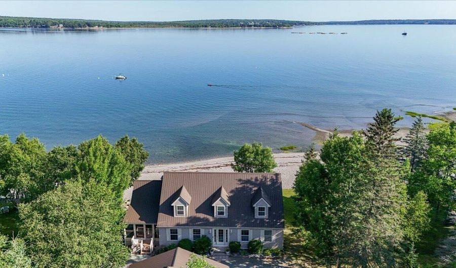 13 Coles Cv, Bar Harbor, ME 04609 - 4 Beds, 4 Bath