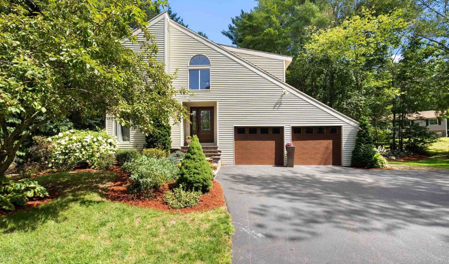 79 Lancaster Farm Rd, Salem, NH 03079 - 4 Beds, 3 Bath