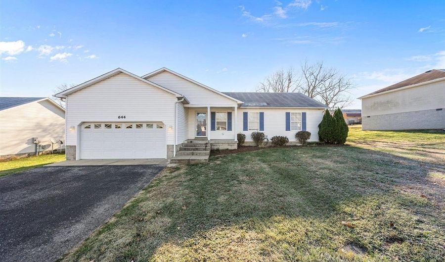 644 Fern Hill St, Bowling Green, KY 42101 - 3 Beds, 2 Bath