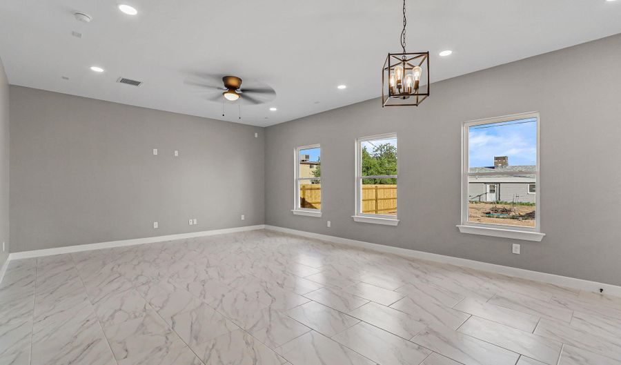 486 Sylvia Ct, Socorro, TX 79927 - 3 Beds, 2 Bath