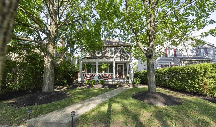 922 Palmer Rd, Columbus, OH 43212 - 2 Beds, 3 Bath