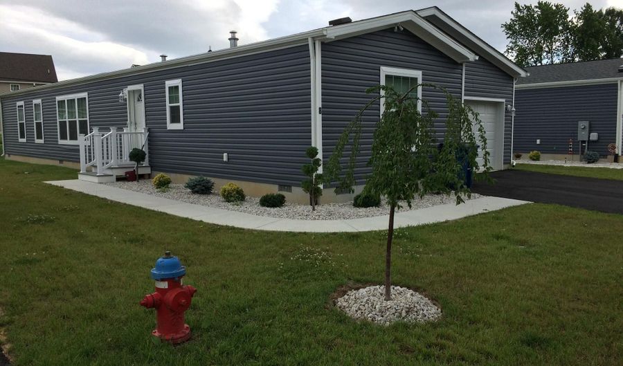 62 EDGEWATER Dr, Magnolia, DE 19962 - 2 Beds, 2 Bath