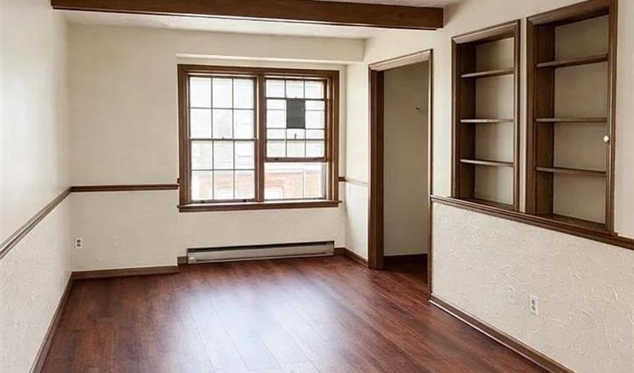 748 S Hall St 1, Allentown, PA 18102 - 3 Beds, 2 Bath