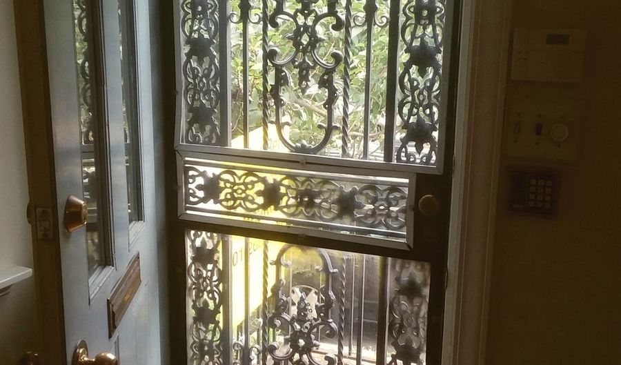 651 PACA St N, Baltimore, MD 21201 - 2 Beds, 2 Bath