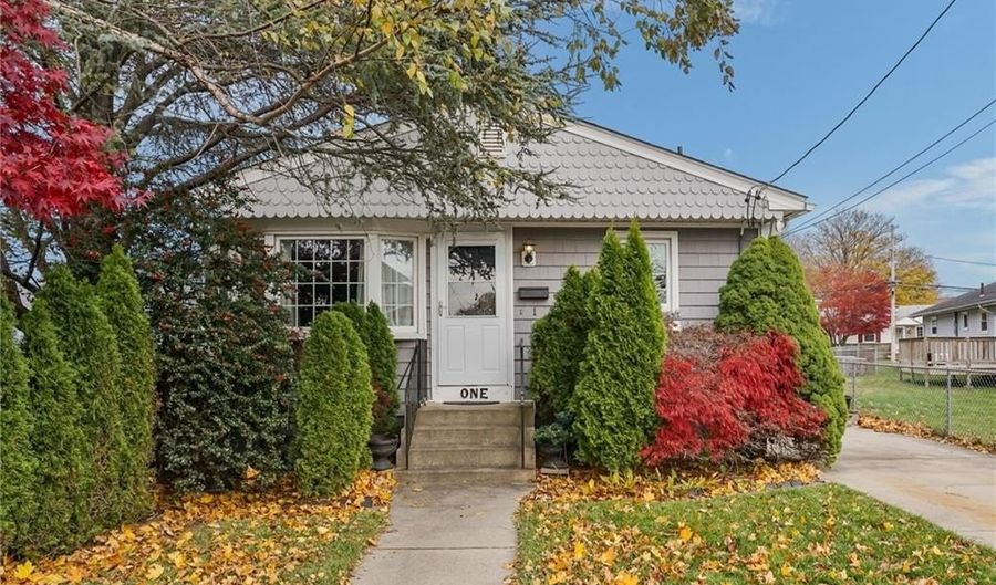 1 Masso Dr, North Providence, RI 02904 - 3 Beds, 2 Bath