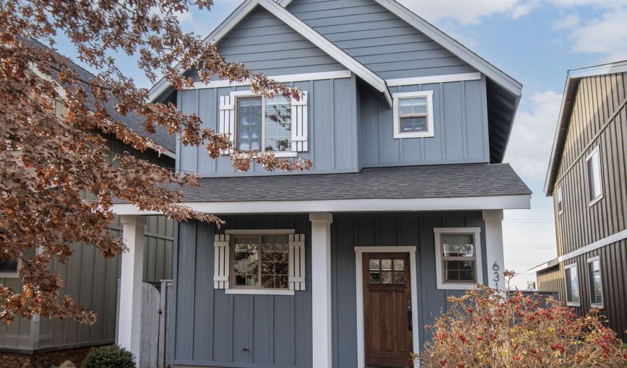 63117 De Haviland Ct, Bend, OR 97701 - 3 Beds, 3 Bath