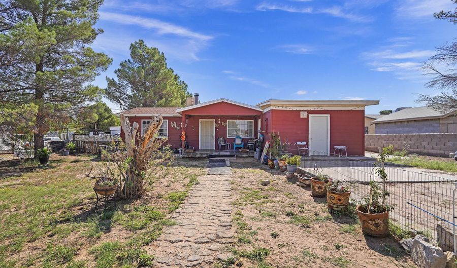 174 LAKE CANDLEWOOD Ct, El Paso, TX 79928 - 3 Beds, 2 Bath