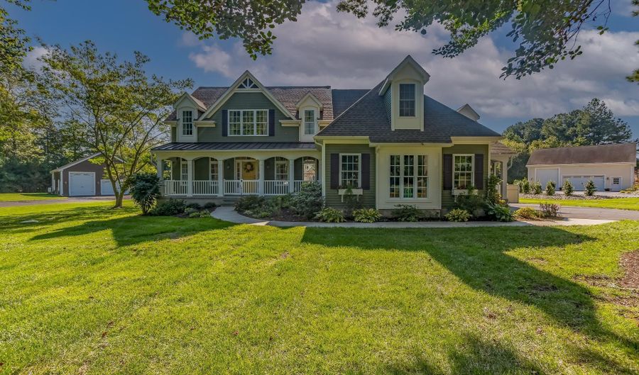 32579 WOODS Ct, Harbeson, DE 19951 - 4 Beds, 3 Bath