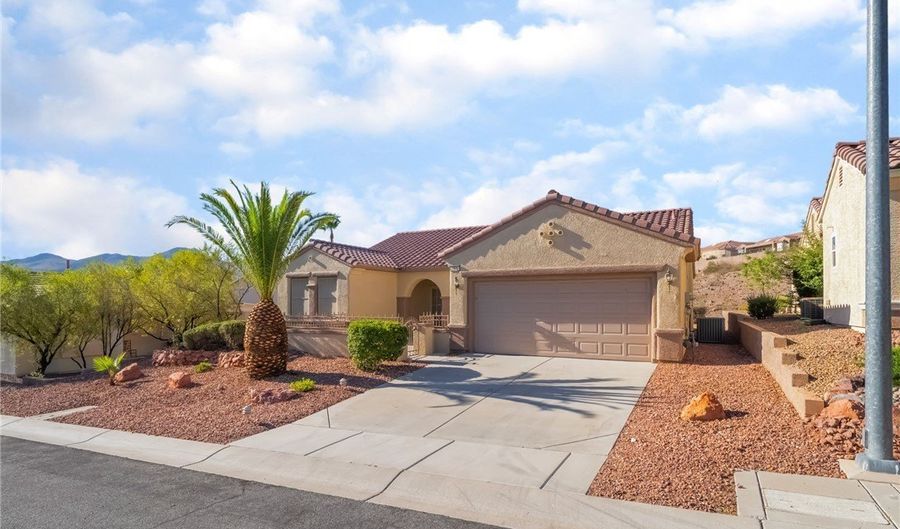 2571 Thatcher Ave, Henderson, NV 89052 - 2 Beds, 2 Bath
