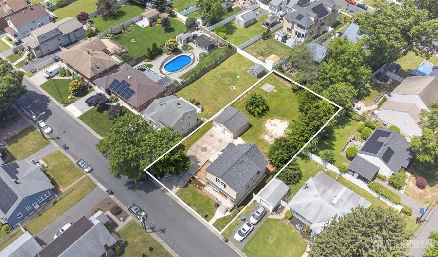 103 Minna Ave, Avenel, NJ 07001 - 5 Beds, 3 Bath