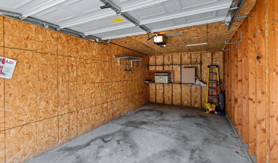 1107 NE 5th Ln 11, Ankeny, IA 50021 - 3 Beds, 2 Bath