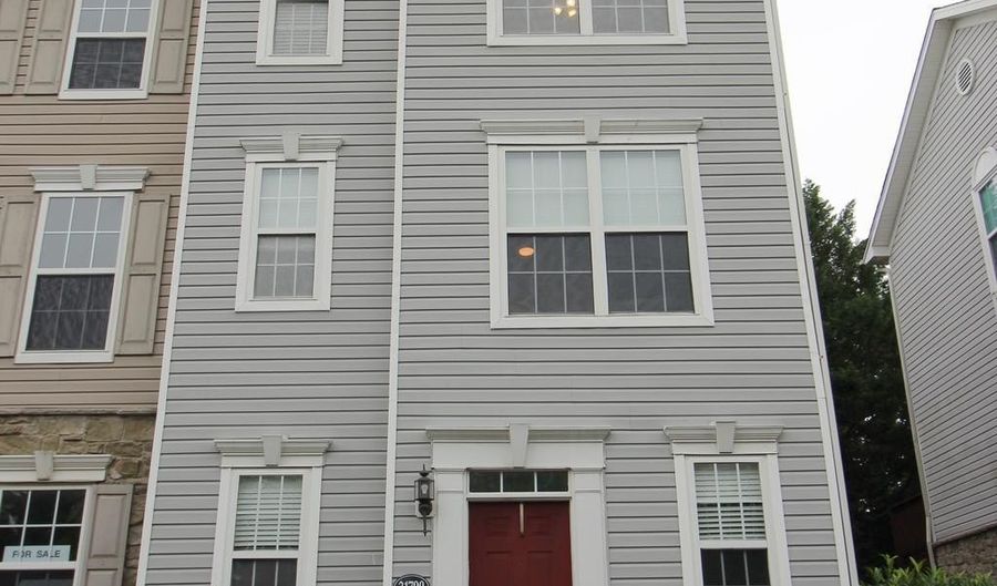 21790 JARVIS Sq, Ashburn, VA 20147 - 2 Beds, 2 Bath