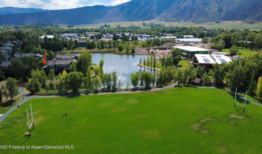 200 Lakeside Ct, Basalt, CO 81621 - 1 Beds, 2 Bath