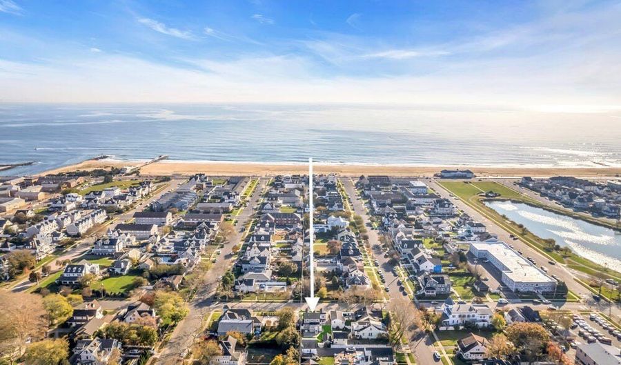 303 B St, Belmar, NJ 07719 - 4 Beds, 3 Bath