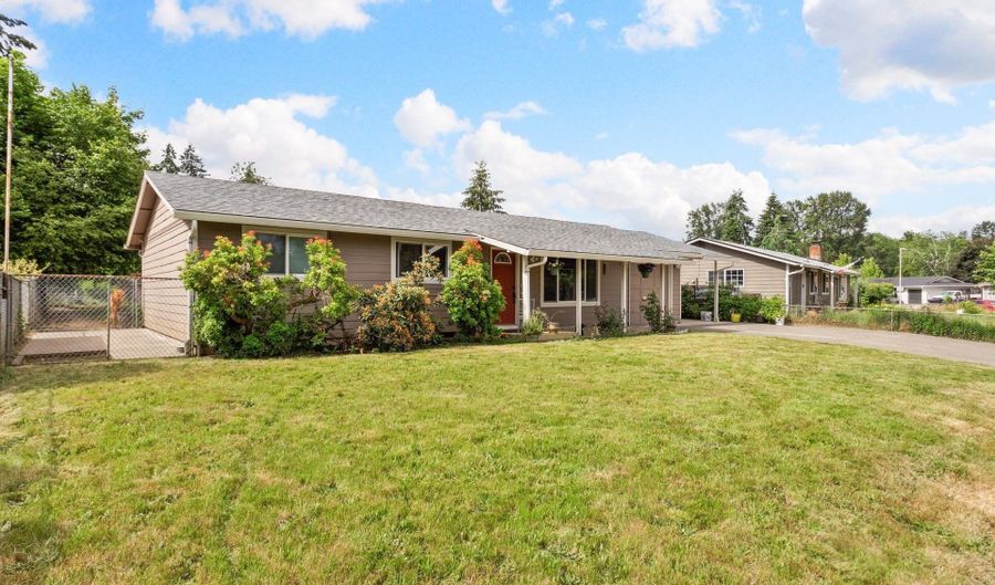 1719 SW 1ST St, Battle Ground, WA 98604 - 3 Beds, 1 Bath