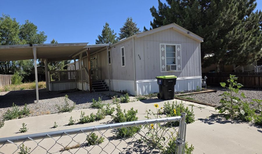 520 SHIRLEY St, Bloomfield, NM 87413 - 3 Beds, 2 Bath