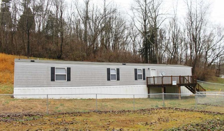 14 Midkiff Rd, Branchland, WV 25506 - 3 Beds, 2 Bath