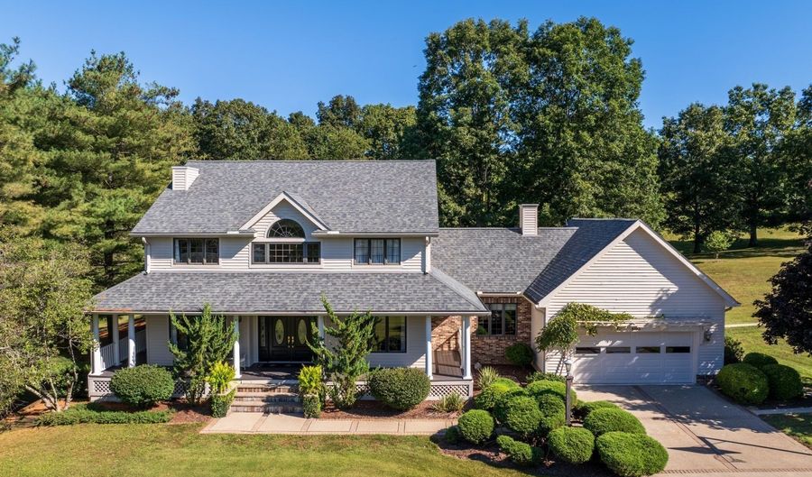 8193 Lavelle Rd, Athens, OH 45701 - 4 Beds, 5 Bath