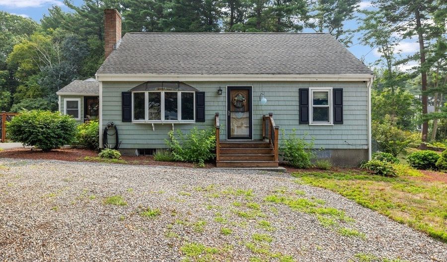65 Baldwin Rd, Billerica, MA 01821 - 3 Beds, 2 Bath