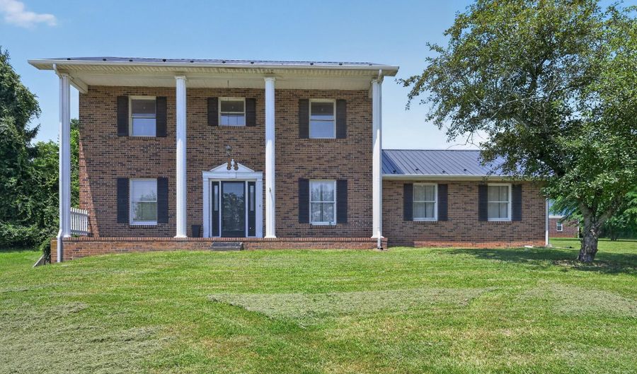 797 FALCON Dr NE, Abingdon, VA 24210 - 5 Beds, 3 Bath