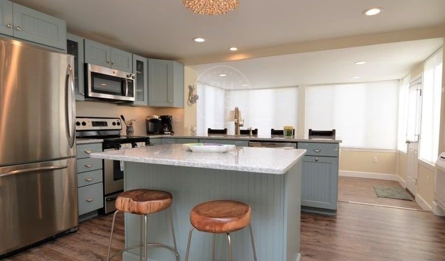 1103 KING CHARLES Ave 5, Dewey Beach, DE 19971 - 3 Beds, 2 Bath