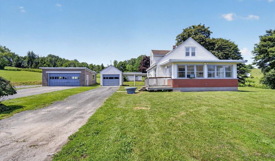 396 Pattersonville Rd, Amsterdam, NY 12010 - 3 Beds, 1 Bath