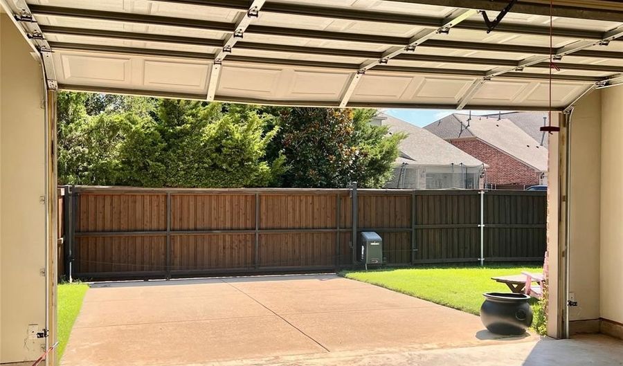 1043 Balmorhea Dr, Allen, TX 75013 - 3 Beds, 3 Bath