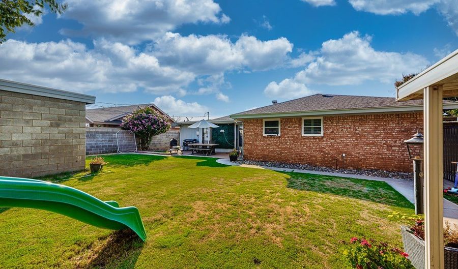 1105 Crescent Dr, Andrews, TX 79714 - 3 Beds, 3 Bath
