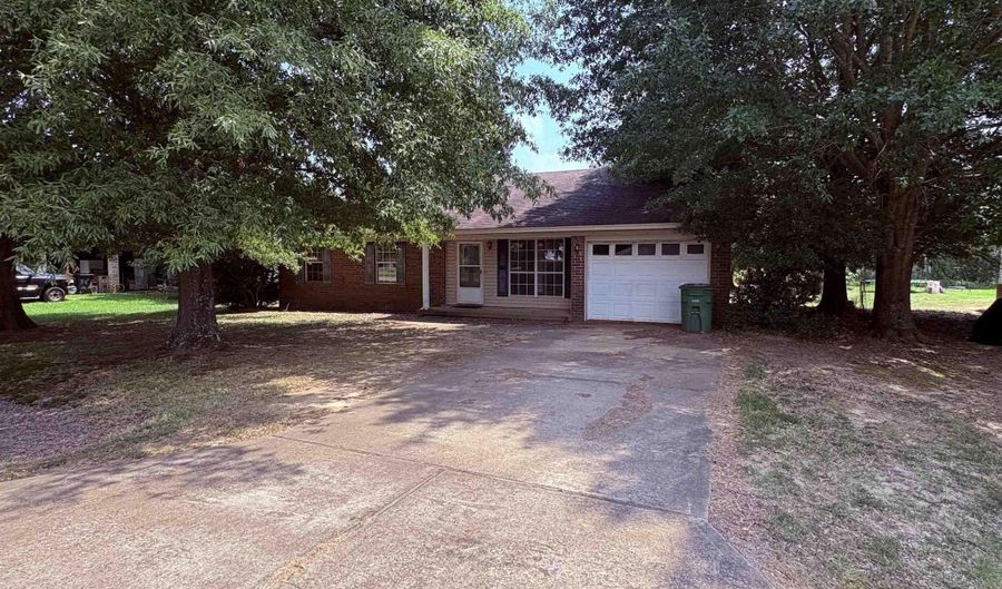 1809 Birchwood Dr, Beebe, AR 72012 - 3 Beds, 2 Bath