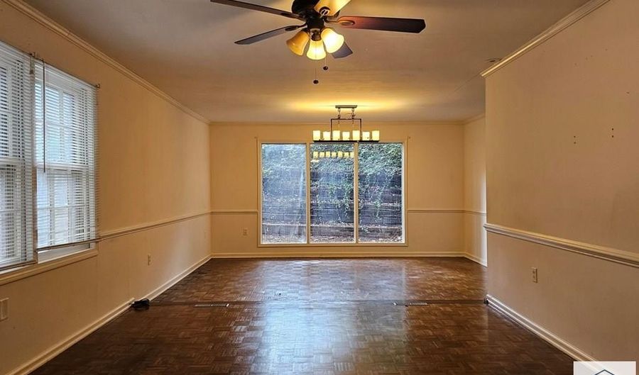 671 Robinhood Rd, Bassett, VA 24055 - 2 Beds, 3 Bath