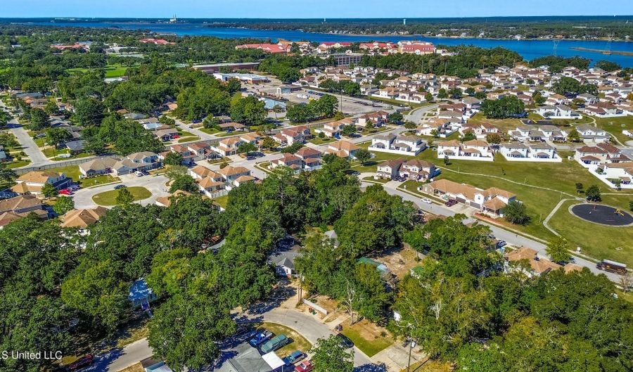 1648 Hollywood Blvd, Biloxi, MS 39531 - 3 Beds, 2 Bath