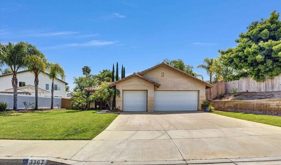 3367 Monique Ln, Spring Valley, CA 91977 - 4 Beds, 2 Bath