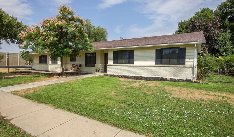 710 W CREEK Vw N, Centerville, UT 84014 - 3 Beds, 1 Bath