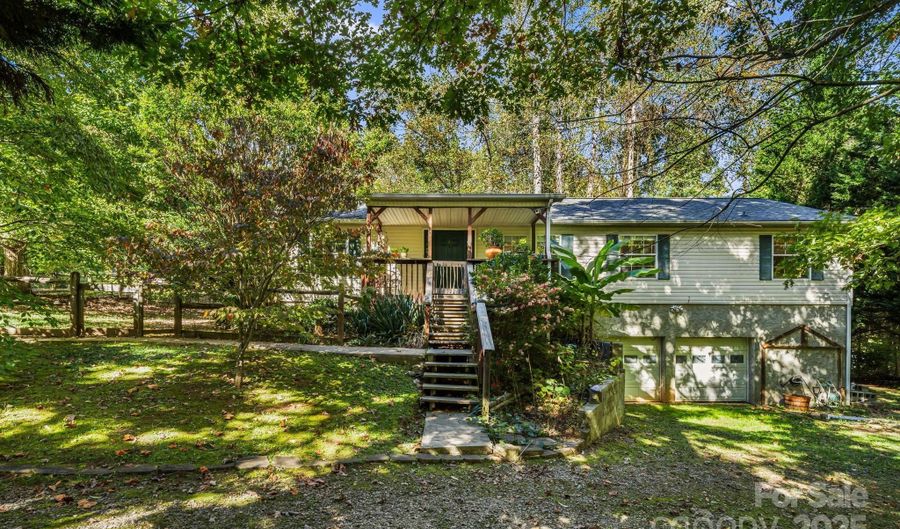 35 Evelyn Acres Dr, Asheville, NC 28806 - 3 Beds, 2 Bath