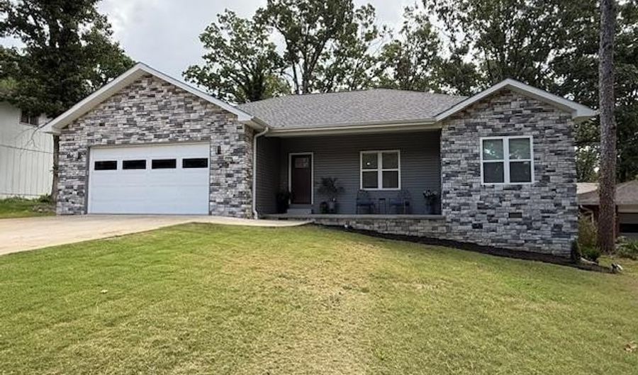 685 Josephine Dr, Batesville, AR 72501 - 3 Beds, 2 Bath