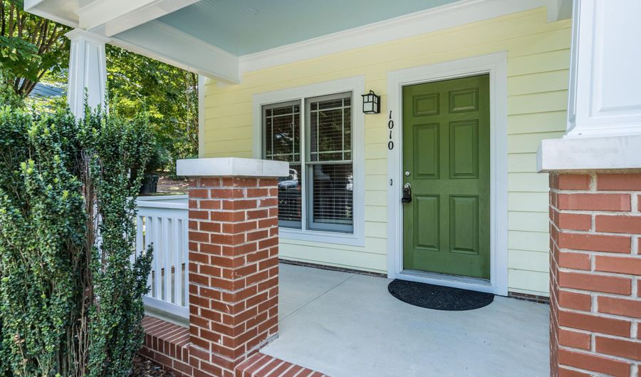 1010 Mica Lamp Ct, Apex, NC 27502 - 2 Beds, 3 Bath
