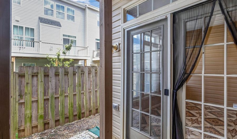 8482 HALLIE ROSE St, Alexandria, VA 22309 - 3 Beds, 4 Bath