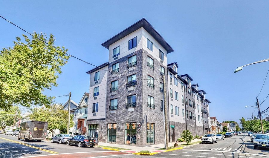 140 AVENUE B 307, Bayonne, NJ 07002 - 1 Beds, 1 Bath