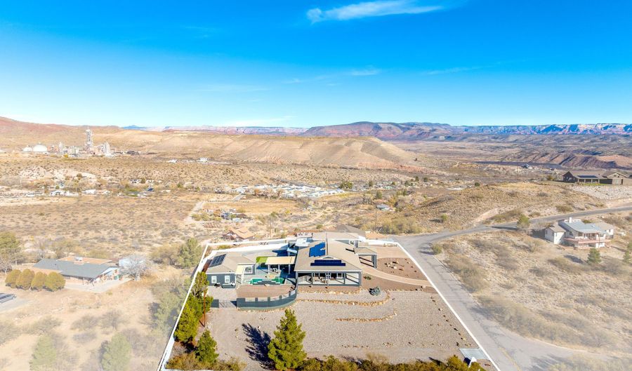 600 N Turquoise Way, Clarkdale, AZ 86324 - 5 Beds, 7 Bath