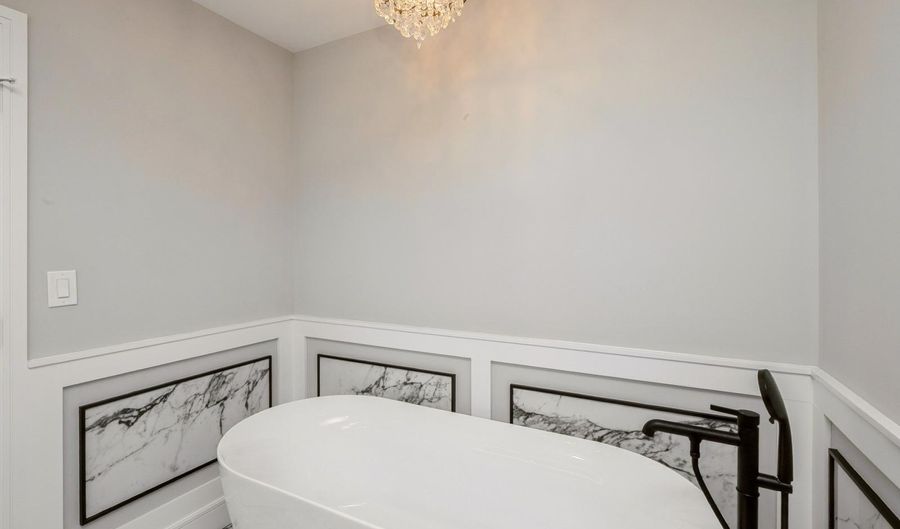282 S Ketcham Ave, Amityville, NY 11701 - 3 Beds, 2 Bath
