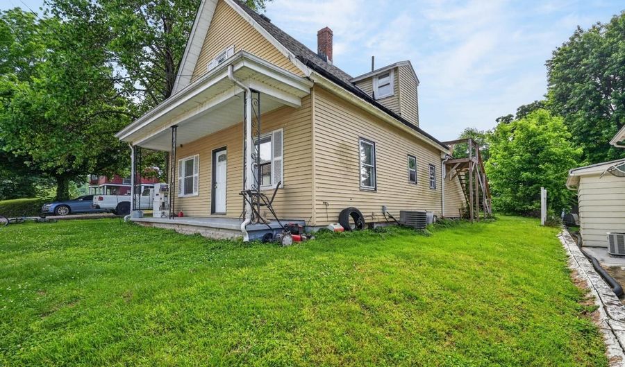 201 Walker Ave, Aurora, IN 47001 - 4 Beds, 2 Bath
