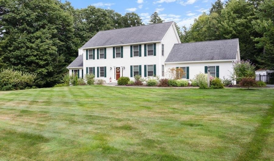 4 Dunnmoore Dr, Bow, NH 03304 - 4 Beds, 3 Bath