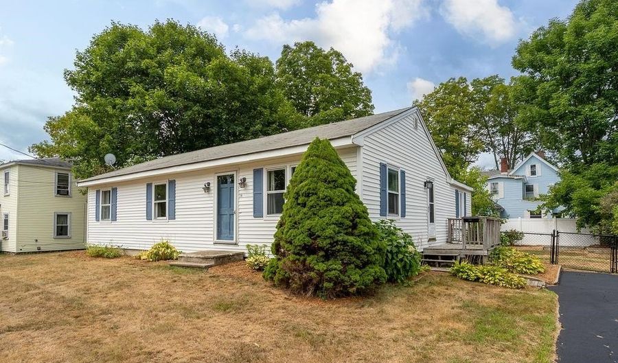 14 2nd St, Rochester, NH 03867 - 3 Beds, 1 Bath