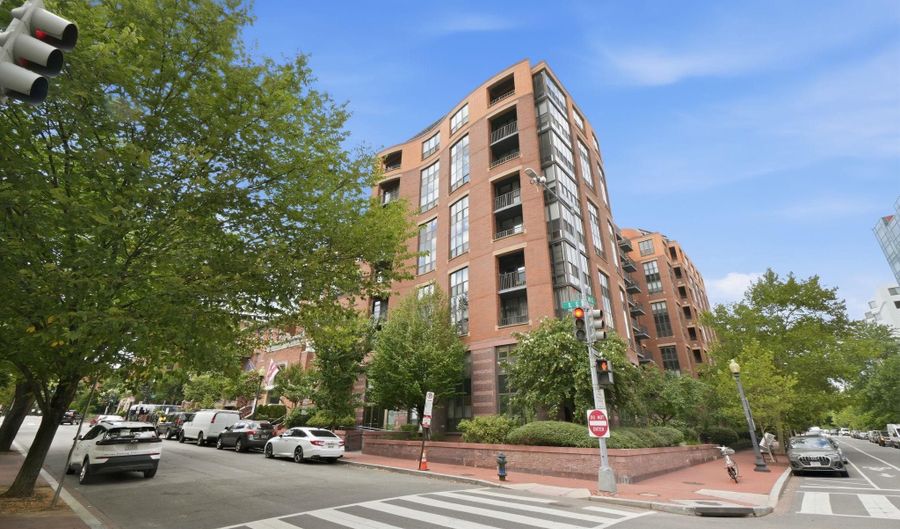 1001 L St NW 211, Washington, DC 20001 - 1 Beds, 1 Bath