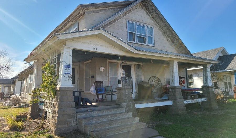 224 S Jefferson Ave, Wellington, KS 67152 - 0 Beds, 0 Bath