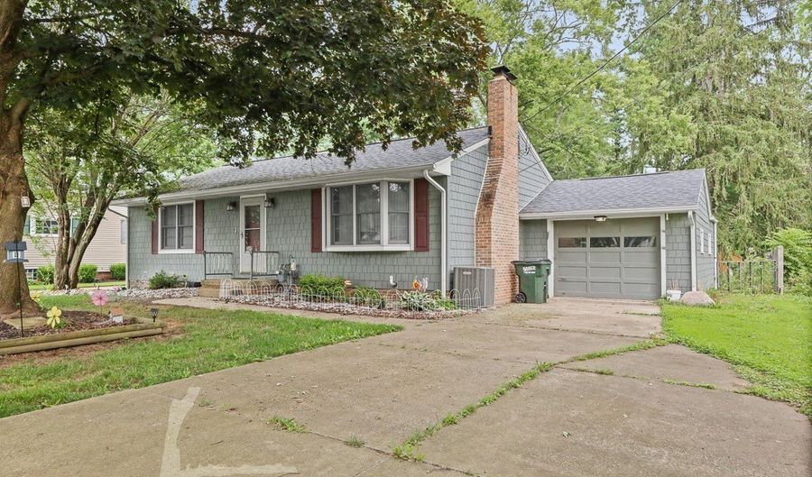 306 E Beech St, Alliance, OH 44601 - 3 Beds, 2 Bath